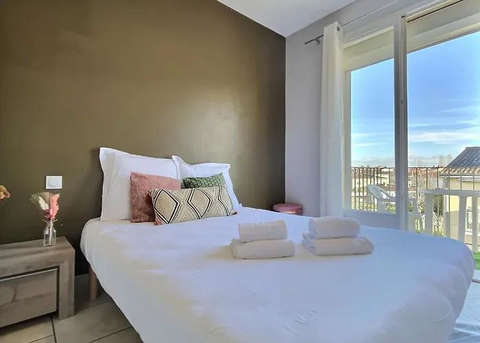 Le Reflet Des Lueurs - Wifi - Near Station - Air Conditioning * Αλμπί